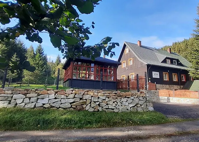 Lesniczowka W Dolinie